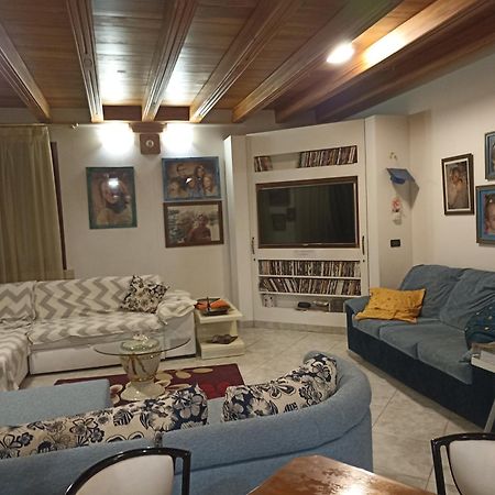 Villamoreno Merlara Exteriér fotografie